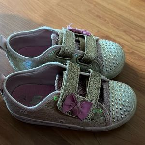 Sport Skechers light up shoes size 9 girls